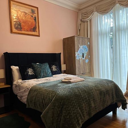 Rosie Cosy House Cricklewood Hotel London Exterior photo