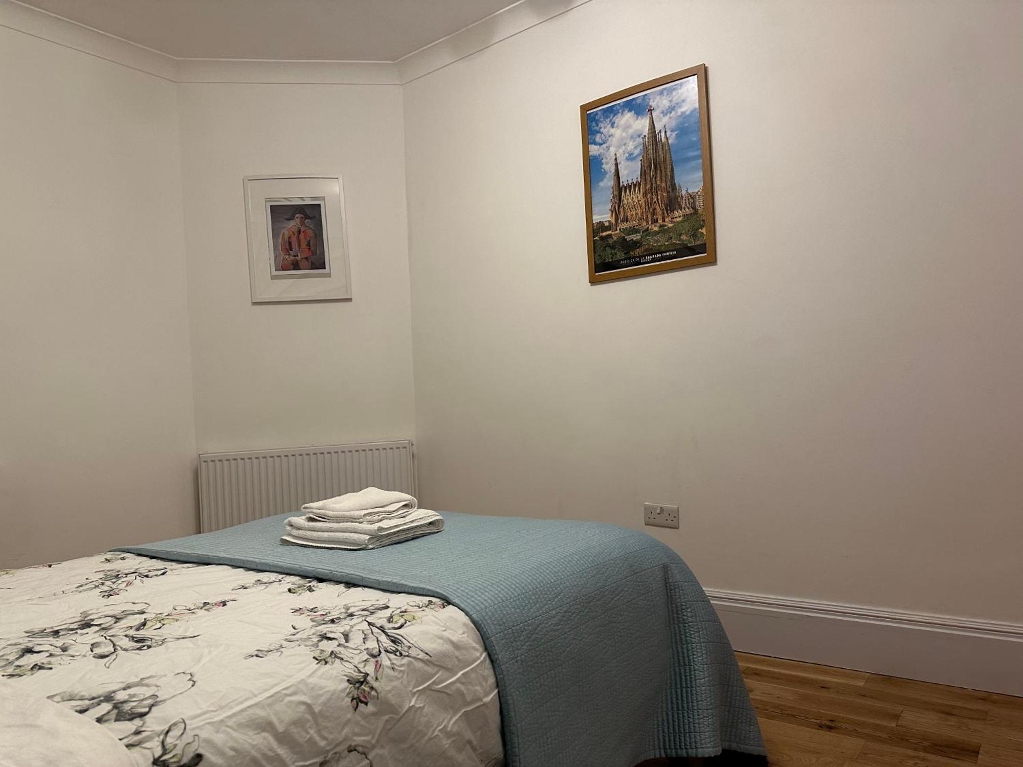 Rosie Cosy House Cricklewood Hotel London Exterior photo